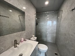 P&L Apartment
