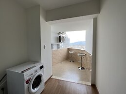 P&L Apartment