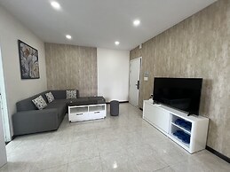 P&L Apartment