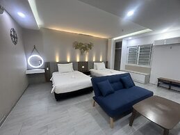 P&L Apartment