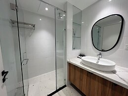 P&L Apartment