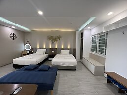 P&L Apartment