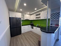 P&L Apartment