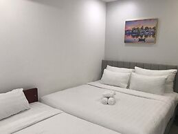 P&L Apartment