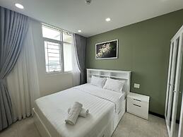 P&L Apartment