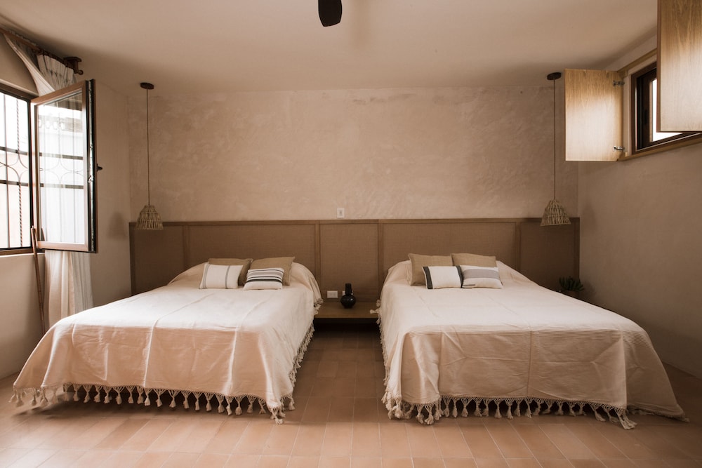 Casa Montore by Barrio Mexico