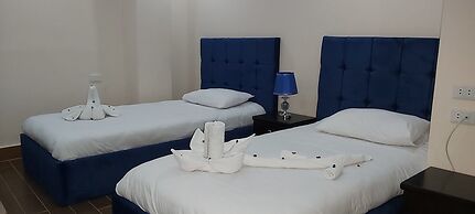 Golden Pyramids Inn