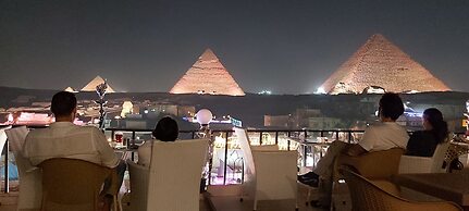 Golden Pyramids Inn