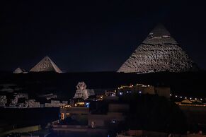 Golden Pyramids Inn