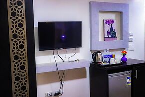 Golden Pyramids Inn
