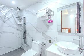 Misa Hotel & Apartment