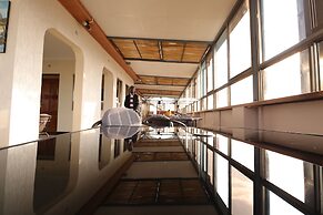 Buraha Zenoni Hotel and Resort