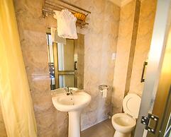 Buraha Zenoni Hotel and Resort