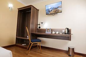 Buraha Zenoni Hotel and Resort