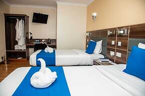 Buraha Zenoni Hotel and Resort