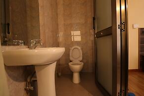Buraha Zenoni Hotel and Resort