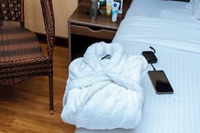 Buraha Zenoni Hotel and Resort