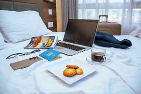 Buraha Zenoni Hotel and Resort