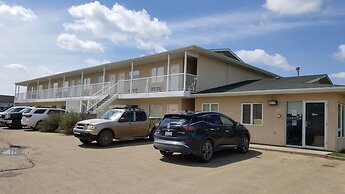 waintel studio-wainwright motel