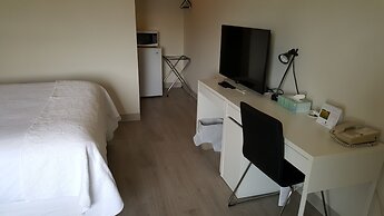 waintel studio-wainwright motel