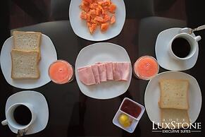 Hotel Luxstone Executive Suites