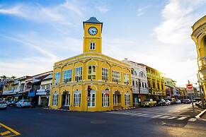 OYO 605 Lake View Phuket Place