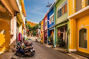 OYO 605 Lake View Phuket Place