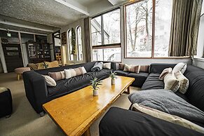 Melö Haus - Hostel