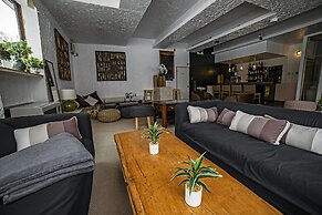 Melö Haus - Hostel