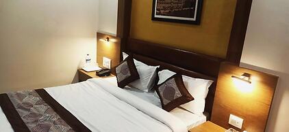 Hotel Crystal Luxury INN