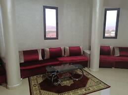 Hotel Oasis Palace