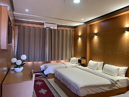 Hotel Oasis Palace