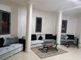 Hotel Oasis Palace
