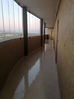 Hotel Oasis Palace