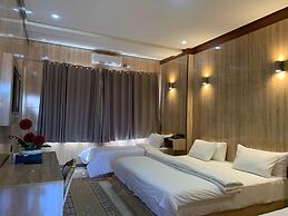 Hotel Oasis Palace