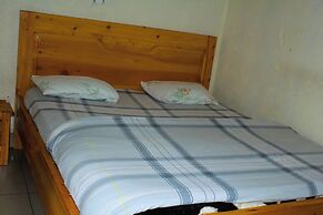 Fidos Guest House