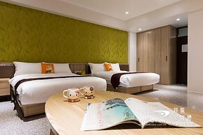 Play Inn