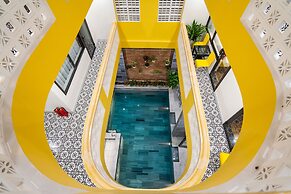 The Lit Villa