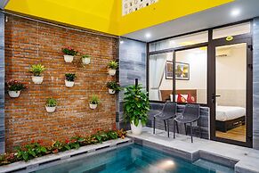 The Lit Villa