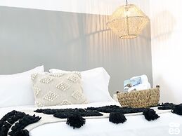 Marina Solé Loft 4 (J-4)