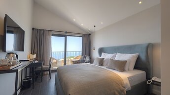 Vivid Blue Serenity Resort