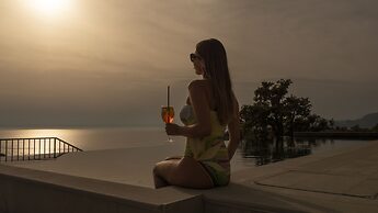 Vivid Blue Serenity Resort