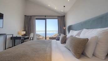 Vivid Blue Serenity Resort