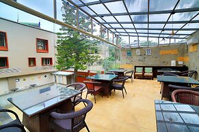 Hotel Marigold With Swimming Pool By SAH