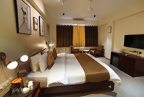 Hotel Marigold With Swimming Pool By SAH