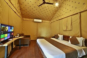 Hotel Marigold With Swimming Pool By SAH