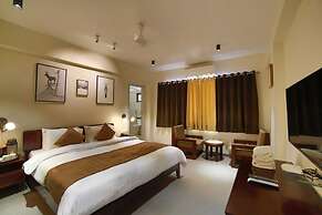 Hotel Marigold With Swimming Pool By SAH