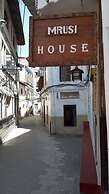 Mrusi House