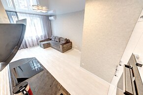 Apartment Voskresenska 18