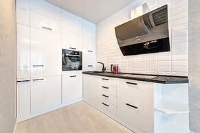 Apartment Voskresenska 18